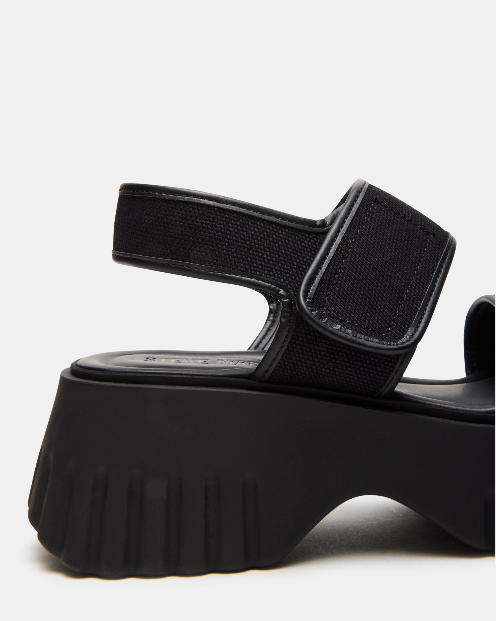 GROVER BLACK/BLACK