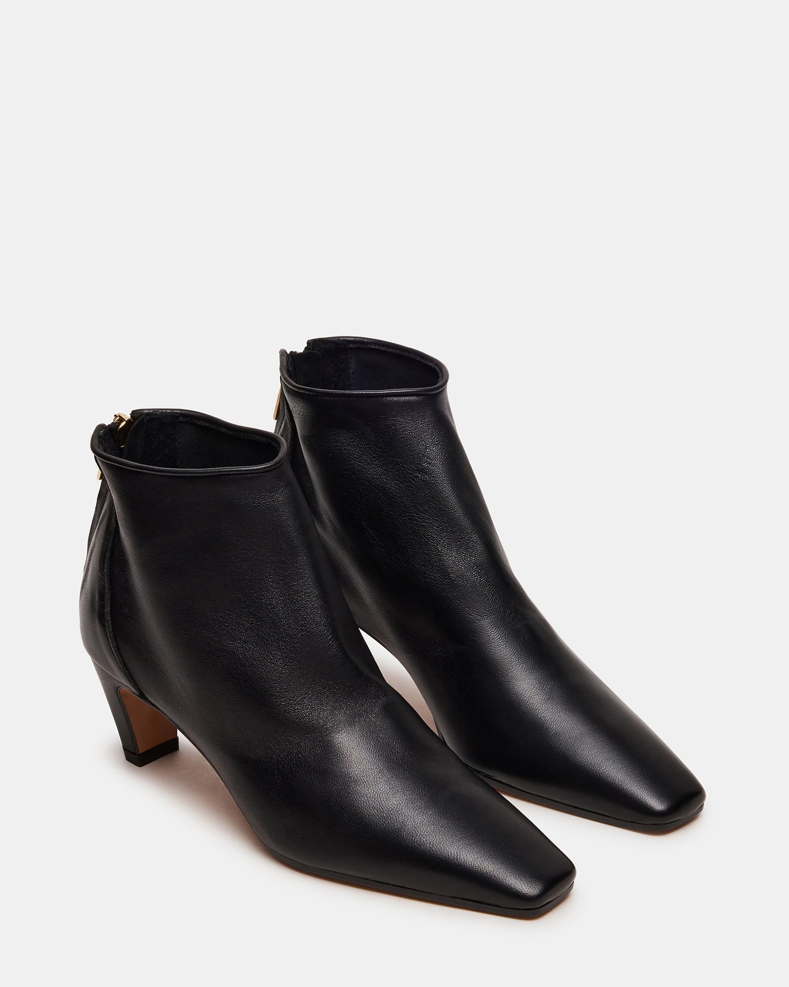 JUNO BLACK LEATHER